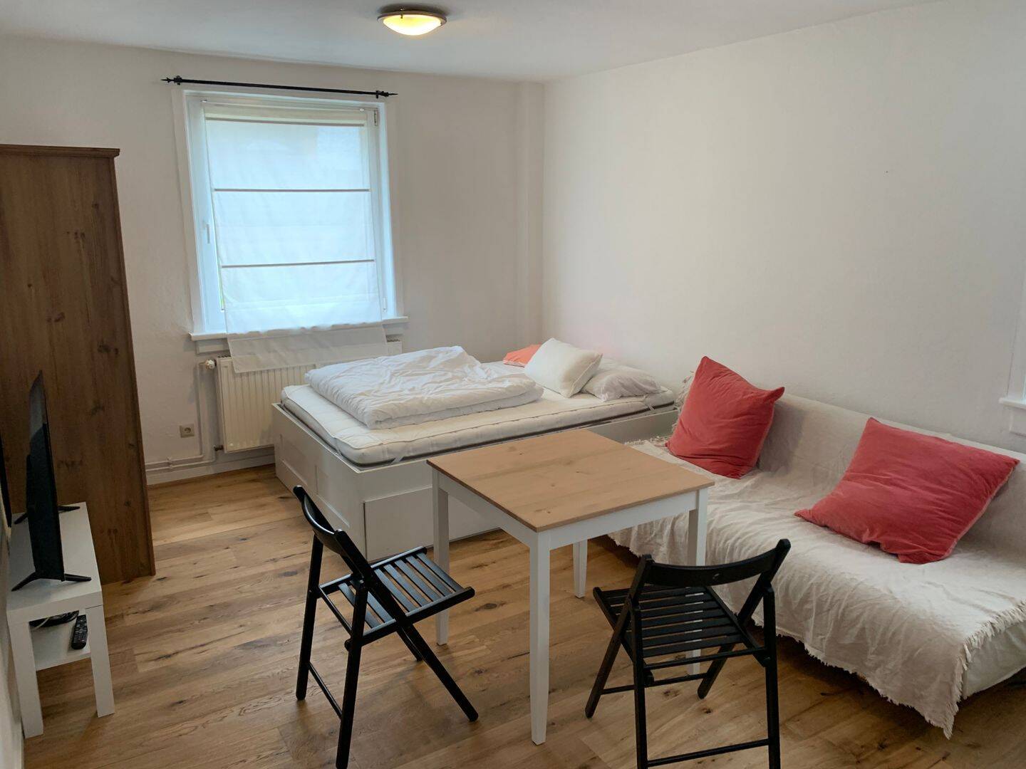 All-Inclusive Studio im Nordend (4. OG, möbliert, inkl. Strom & WLAN), 60316 Frankfurt am Main (Nordend-Ost Nordend-West Ostend)