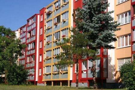 Tolle Wohnung mit 2 verglasten Balkonen, 6712 Zeitz