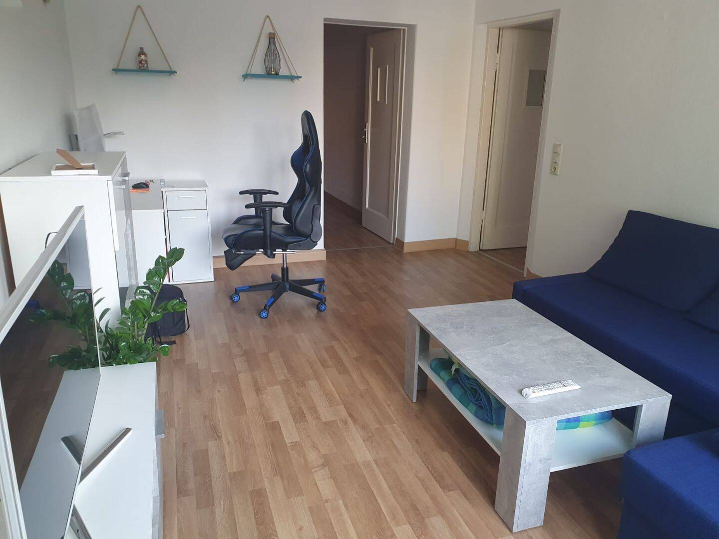 Helle 2 Zimmer mit Balkon ** ab 1.11.26 ** Schlafzimmer zur ruhigen Gartenseite!, 4159 Leipzig (Lützschena-Stahmeln Möckern Wahren)