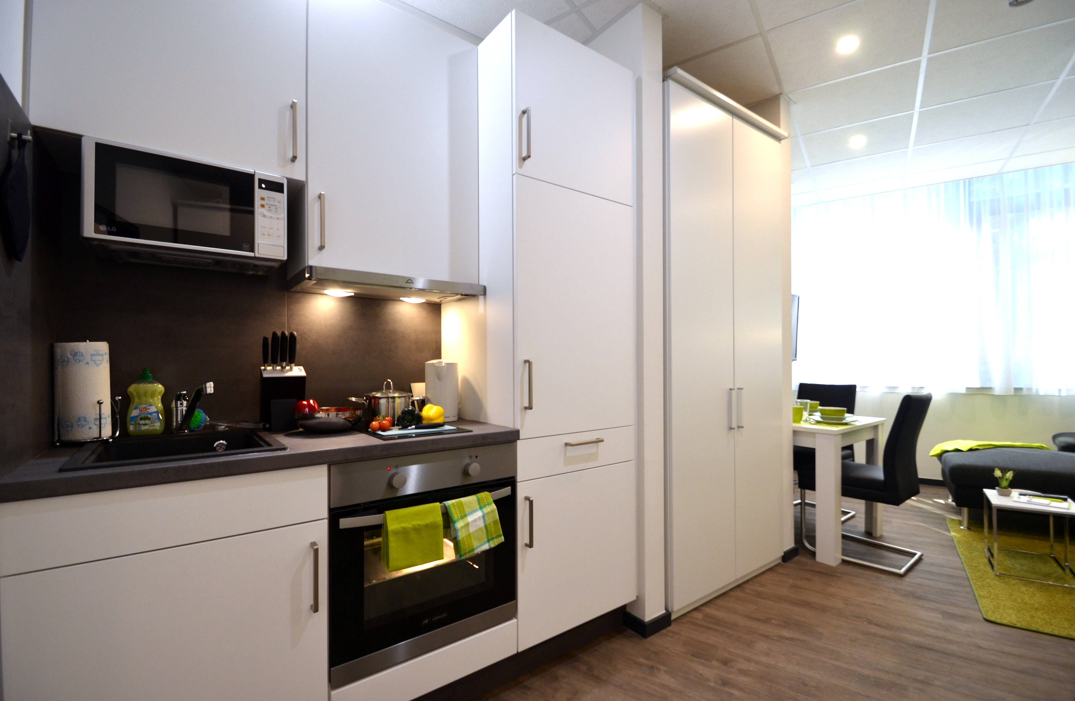 Ready to move in! Cosy and modern 1-room serviced apartment, fully equipped in center of Offenbach, 63065 Offenbach am Main (Offenbach am Main)