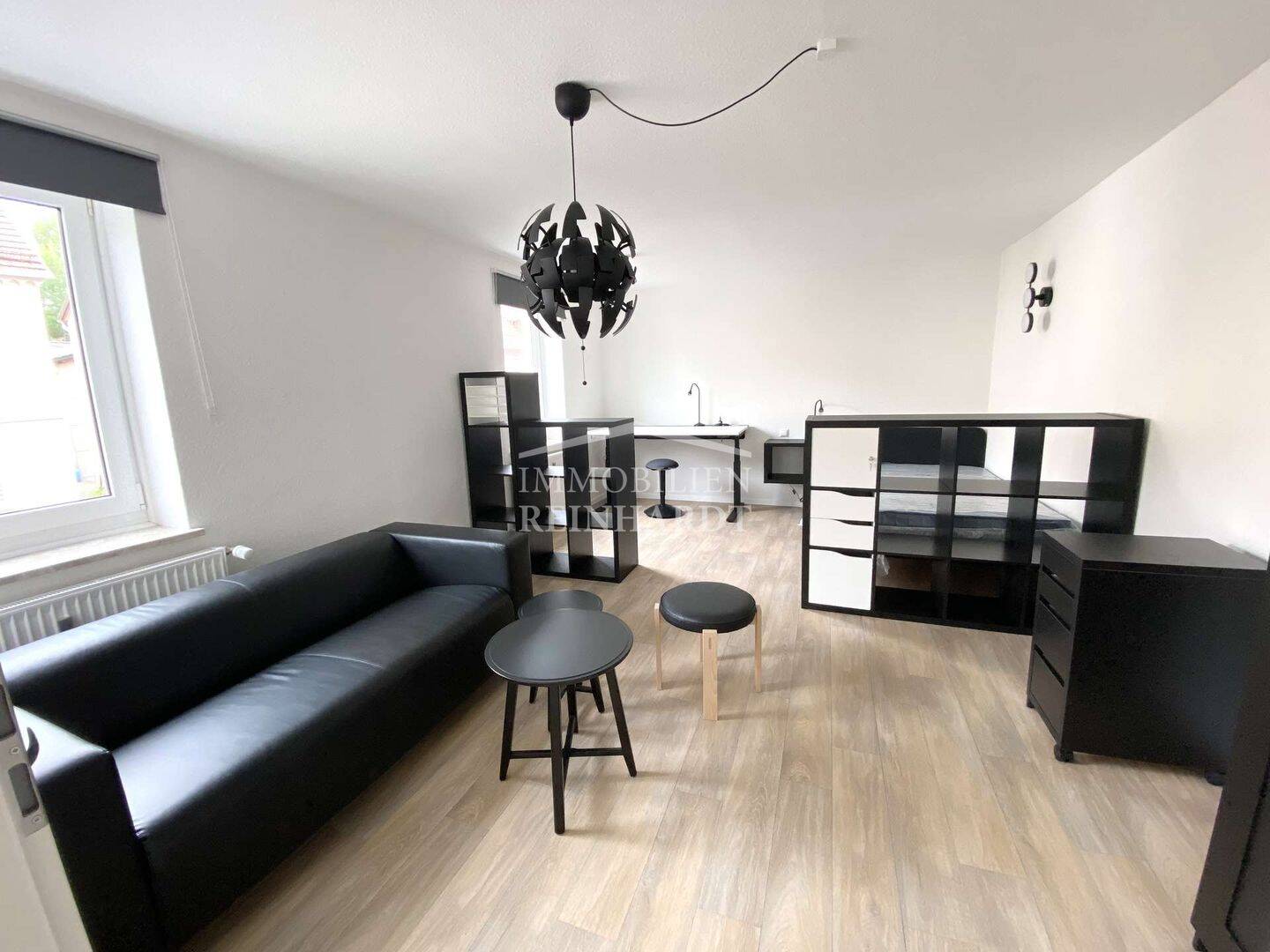 ERSTBEZUG nach KOMPLETT-RENOVIERUNG – Top-möbliertes Studenten-WG-Zimmer im Stadtzentrum, 96450 Coburg