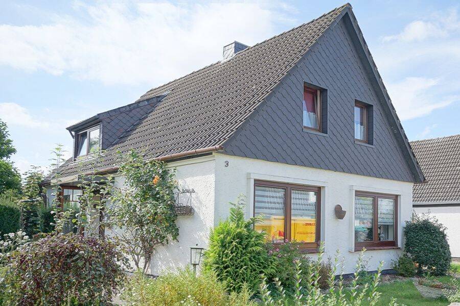 Volksbank Immobilien: Seltene Gelegenheit – Einfamilienhaus in Bremerhaven-Surheide!, 27574 Bremerhaven (Geestemünde Schiffdorferdamm Surheide)