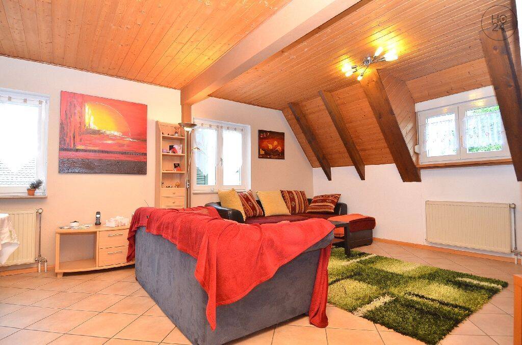 Schöne 4,5-Zimmer-Maisonettewohnung mit Balkon in Weil am Rhein-Haltingen, möbliert, 79576 Weil am Rhein