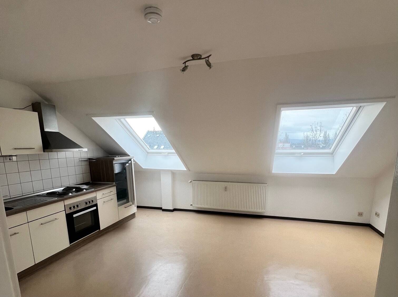Gemütliches und großzügiges Dachgeschoßappartement, 76185 Karlsruhe