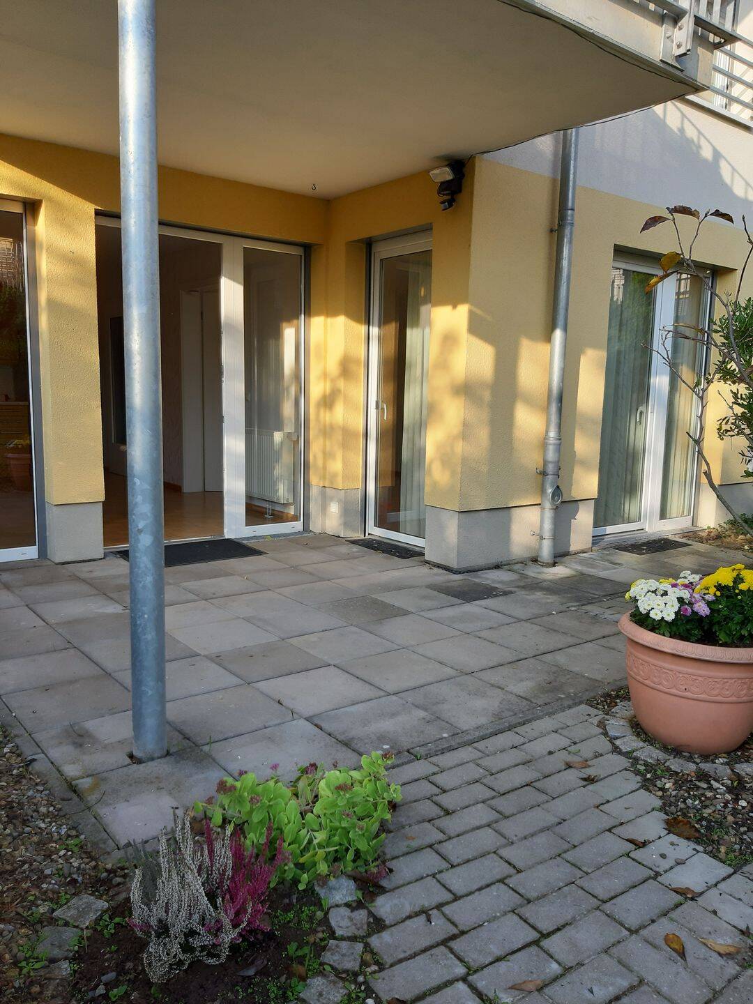 2-ZW barrierefrei, rollstuhlgerecht, Terrasse, kl. Garten, 97299 Zell a. Main