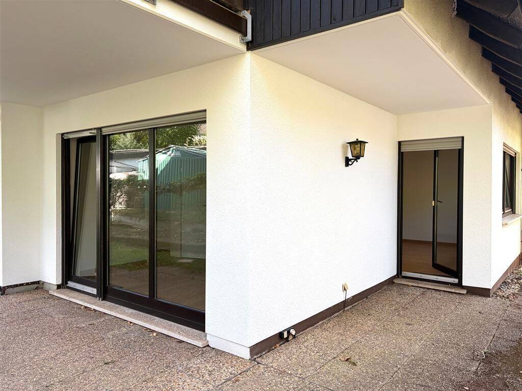 Heiligenwald: renov. EG Wohnung mit Terrasse und Carport, 66578 Schiffweiler