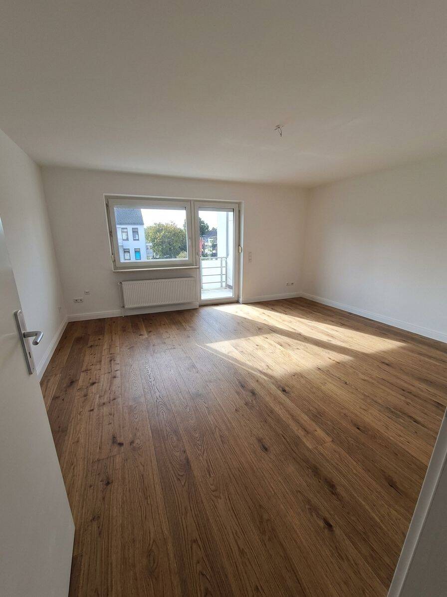 Gepflegte 3-Zimmer-Wohnung in zentraler Innenstadtlage zu vermieten, 26382 Wilhelmshaven (Bant Heppens Innenhafen Innenstadt Siebethsburg)