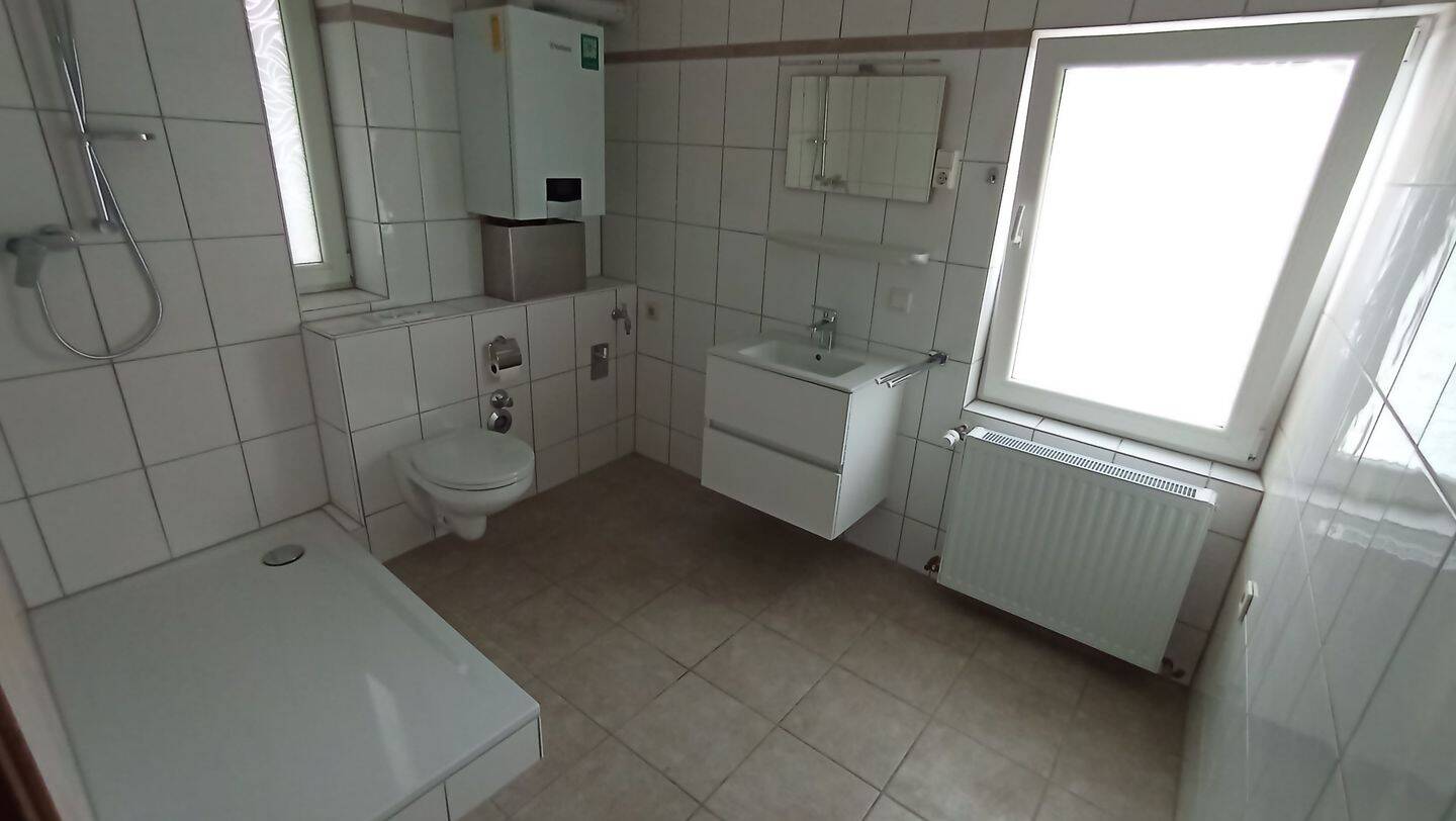 schöne ruhige Zweizimmerwohnung, für 1-2 Personen, 41462 Neuss