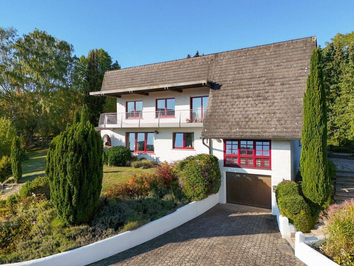 Großzügigkeit und Privatsphäre in besonderer Architektur, 36129 Gersfeld (Rhön)