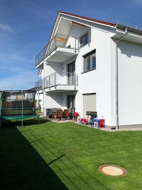 VERMIETE SEHR SCHÖNE 4 ZIMMER- WOHNUNG IM OG MIT BALKON, 12623 Berlin (Marzahn-Hellersdorf Kaulsdorf Mahlsdorf)