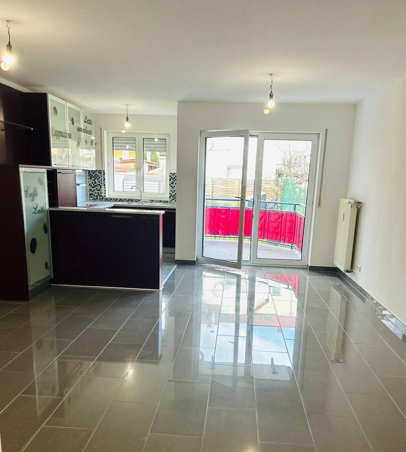 Schöne 3 Zimmer Maisonettewohnung in Lu-Mundenheim, 67065 Ludwigshafen am Rhein (Gartenstadt Maudach Mundenheim Rheingönheim West)