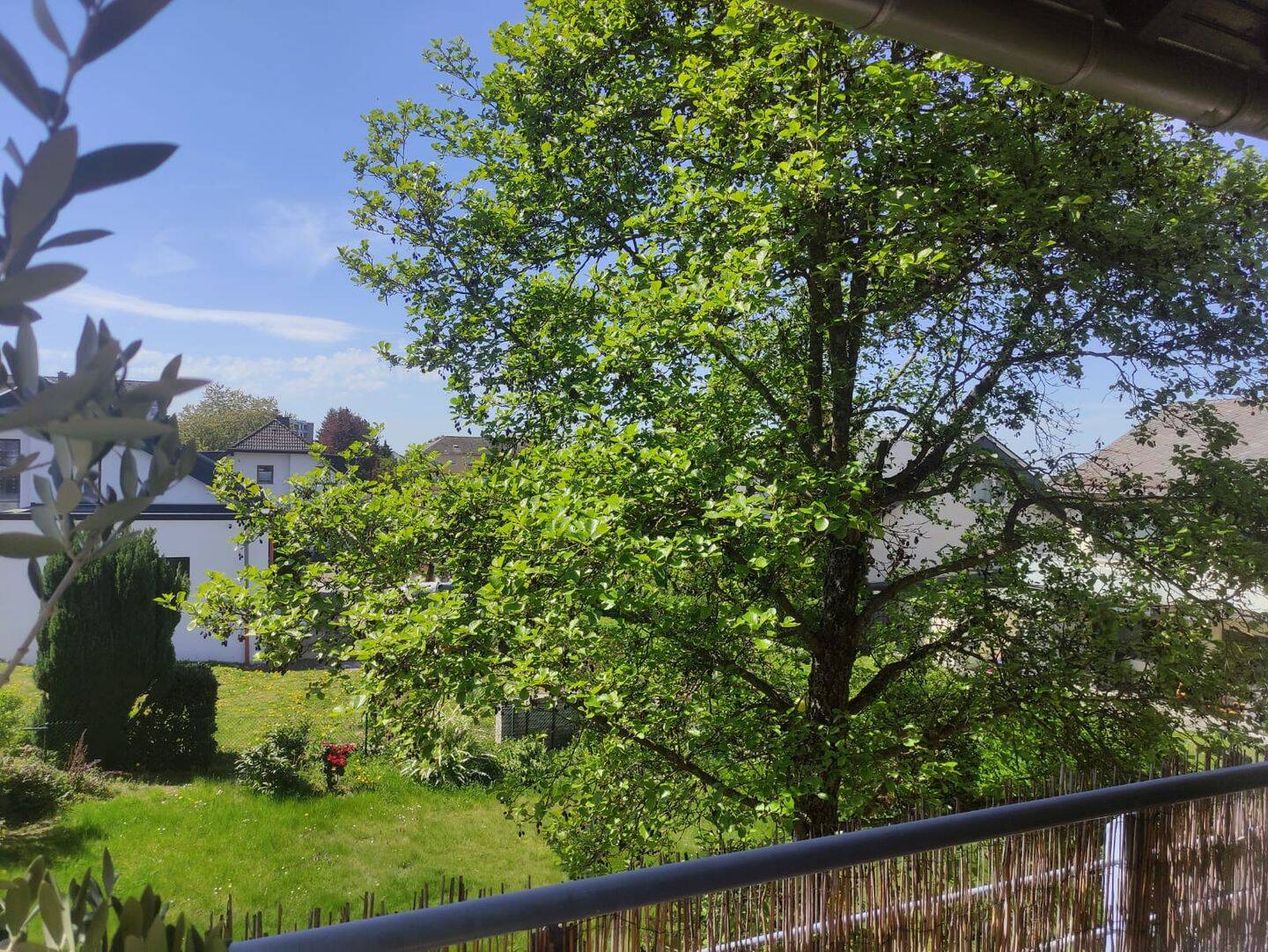 Gepflegte 6-Zimmer-Maisonetten-Wohnung Büro Balkon EBK zentral, 56281 Emmelshausen