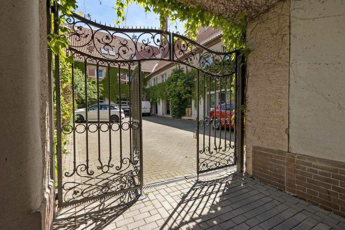 3-Raumwohnung in einem Charmantes Denkmaljuwel im Herzen von Sangerhausen – inklusive Stellplatz im Hinterhof, 6526 Sangerhausen