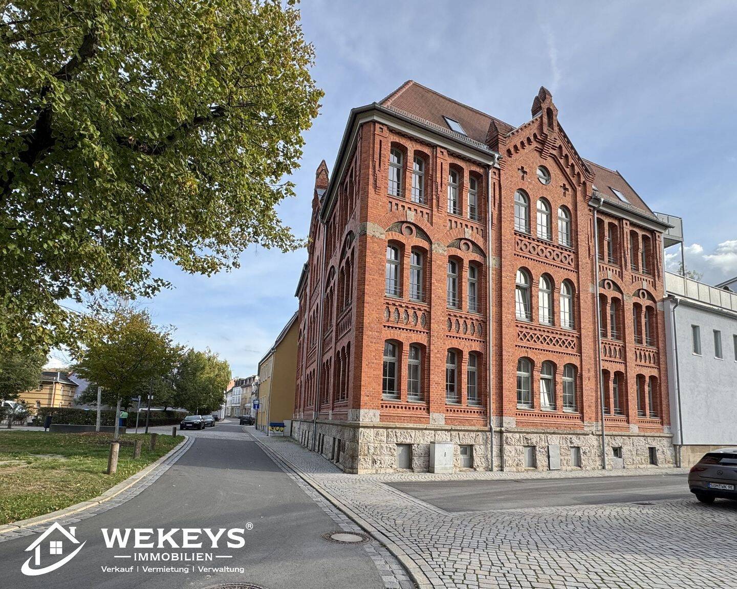 Stilvolle 4-Zimmer-Wohnung mit Aufzug & großzügiger Terrasse, 99510 Apolda