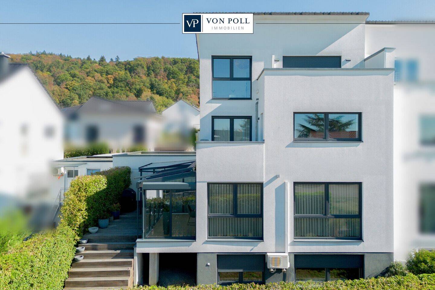 Stilvolles Einfamilienhaus in direkter Hanglage von Nußloch, 69226 Nußloch