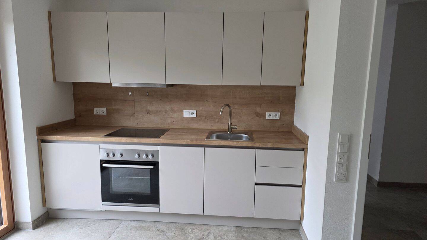 Hochwertige Einliegerwohnung in ruhiger Lage, 84048 Mainburg
