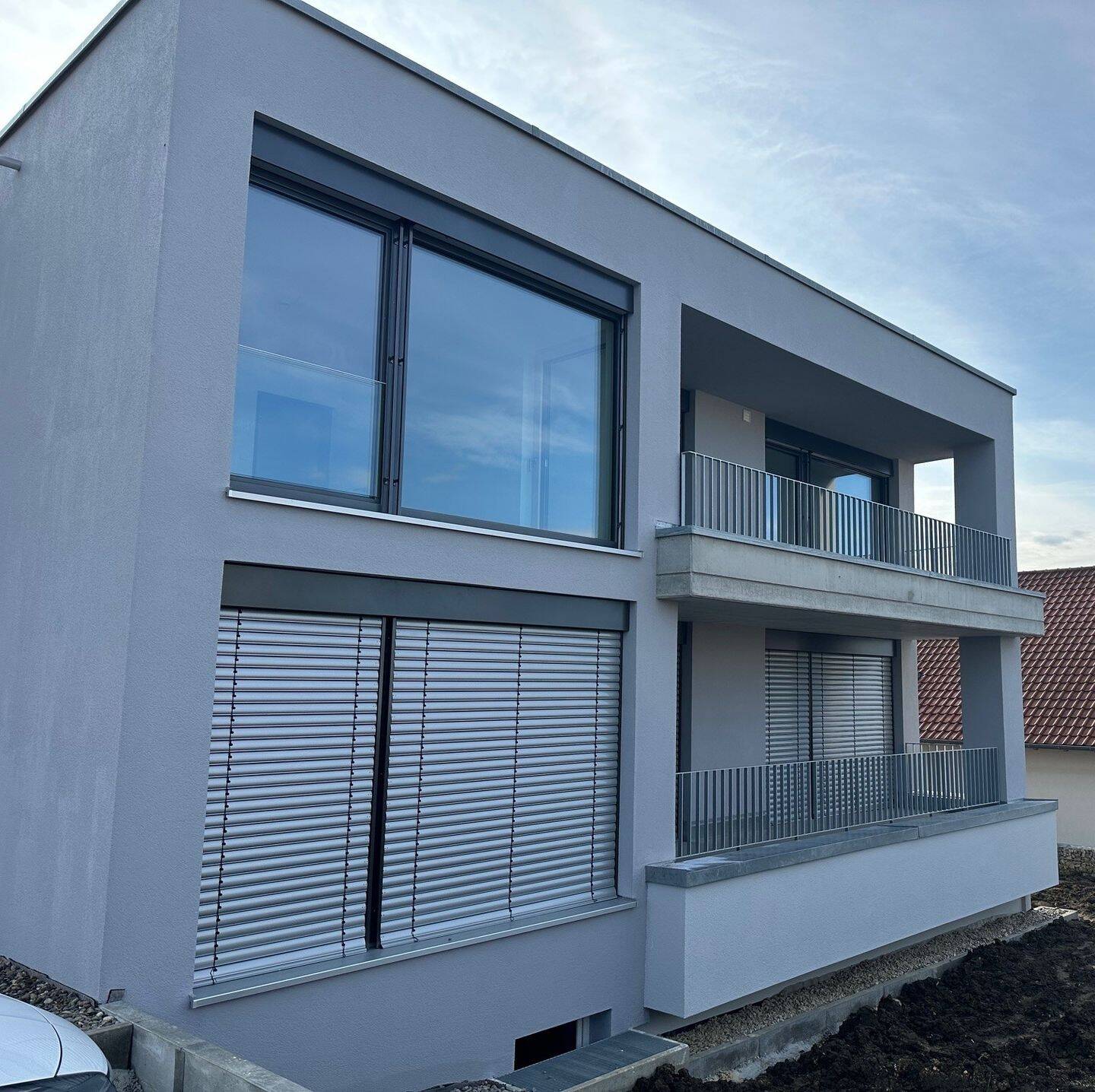 !Top modern **Grosszügige 3,5 Zi Wo mit 2 Balkonen** so gut wie neu !, 89177 Ballendorf
