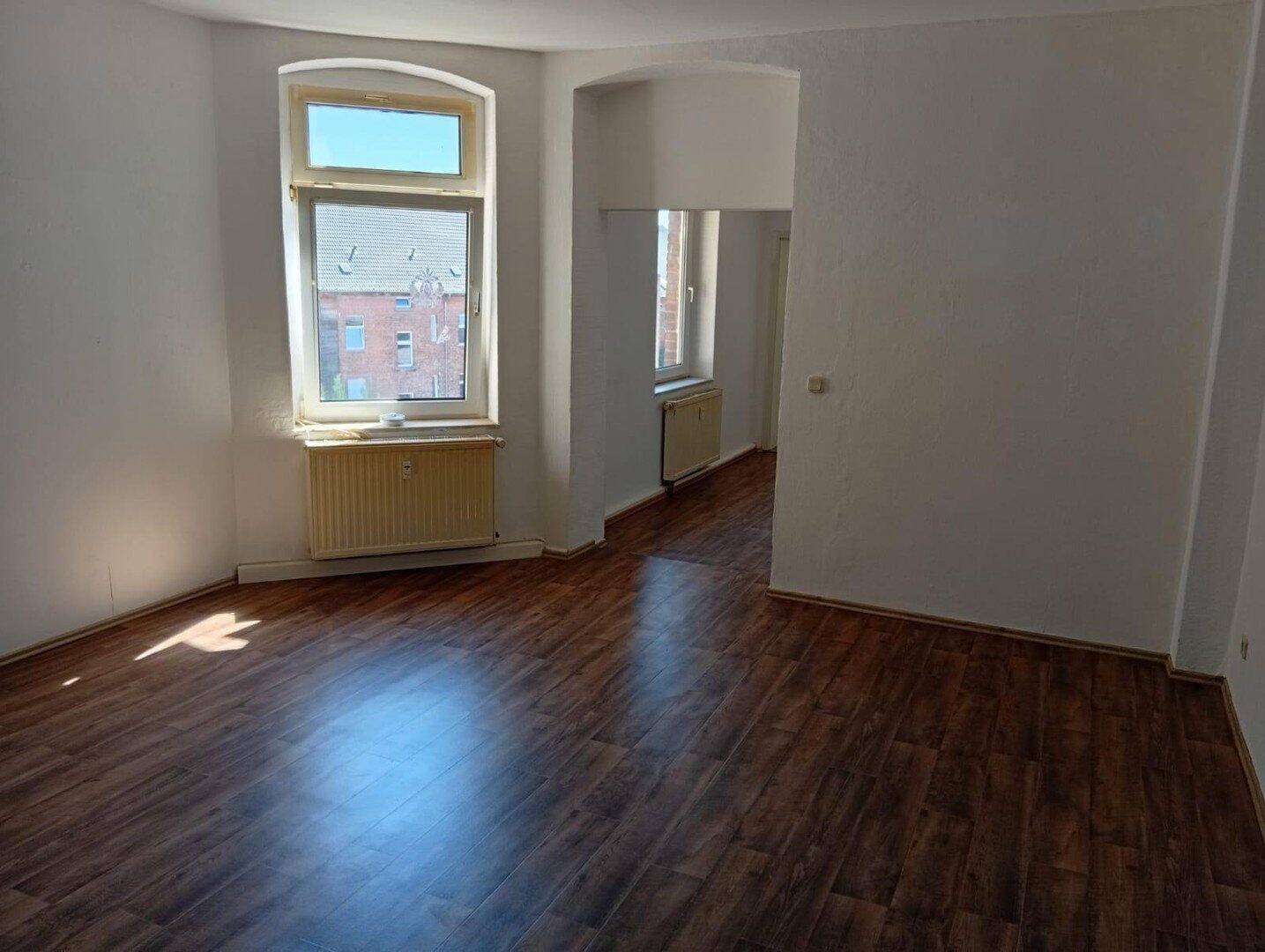 Merseburg – renovierte 3 – Raum Wohnung ! AB SOFORT ! WL6, 6217 Merseburg