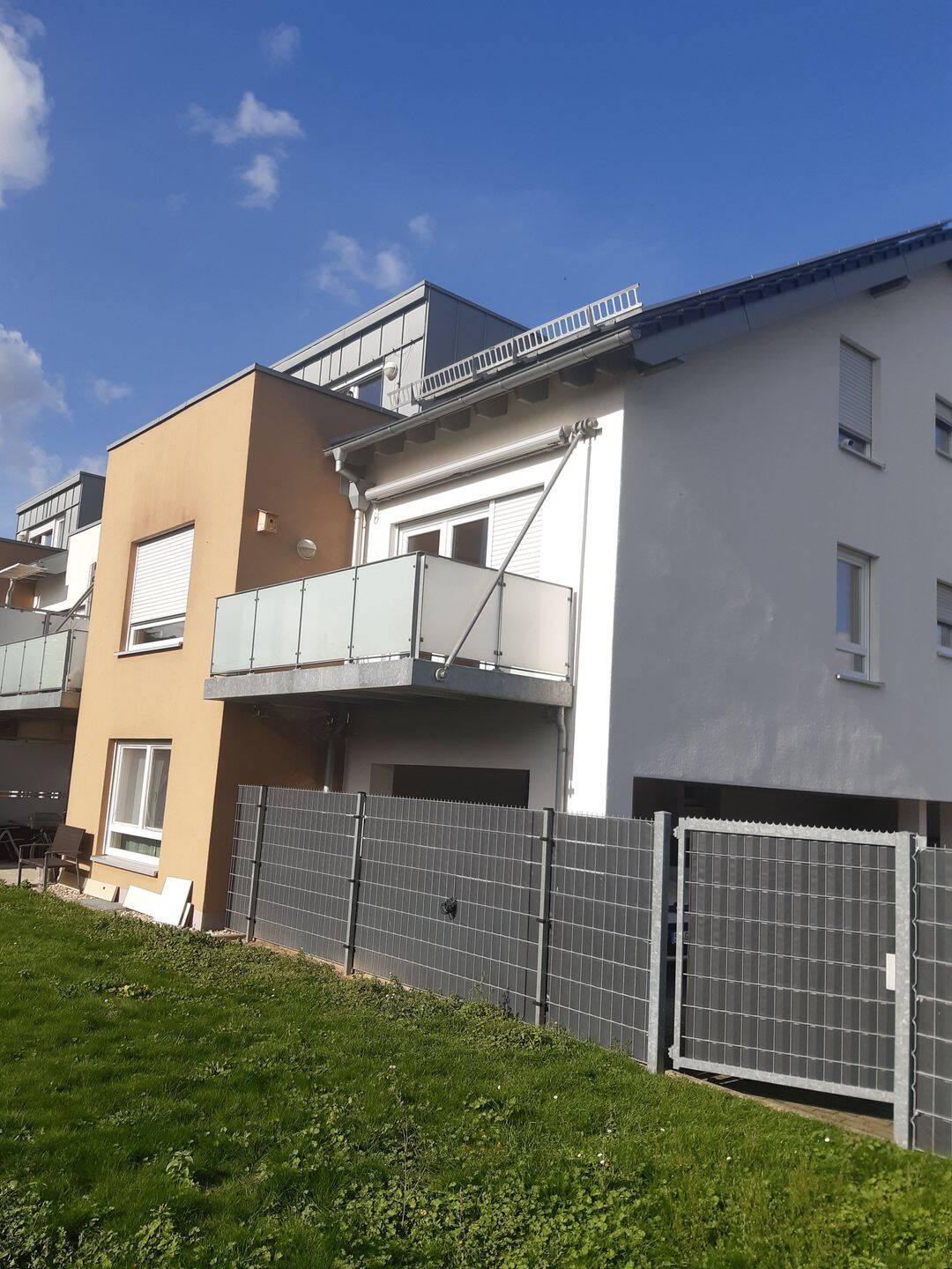 helle moderne 3 Zi. Wohnung mit Balkon / Aufzug, 53913 Swisttal