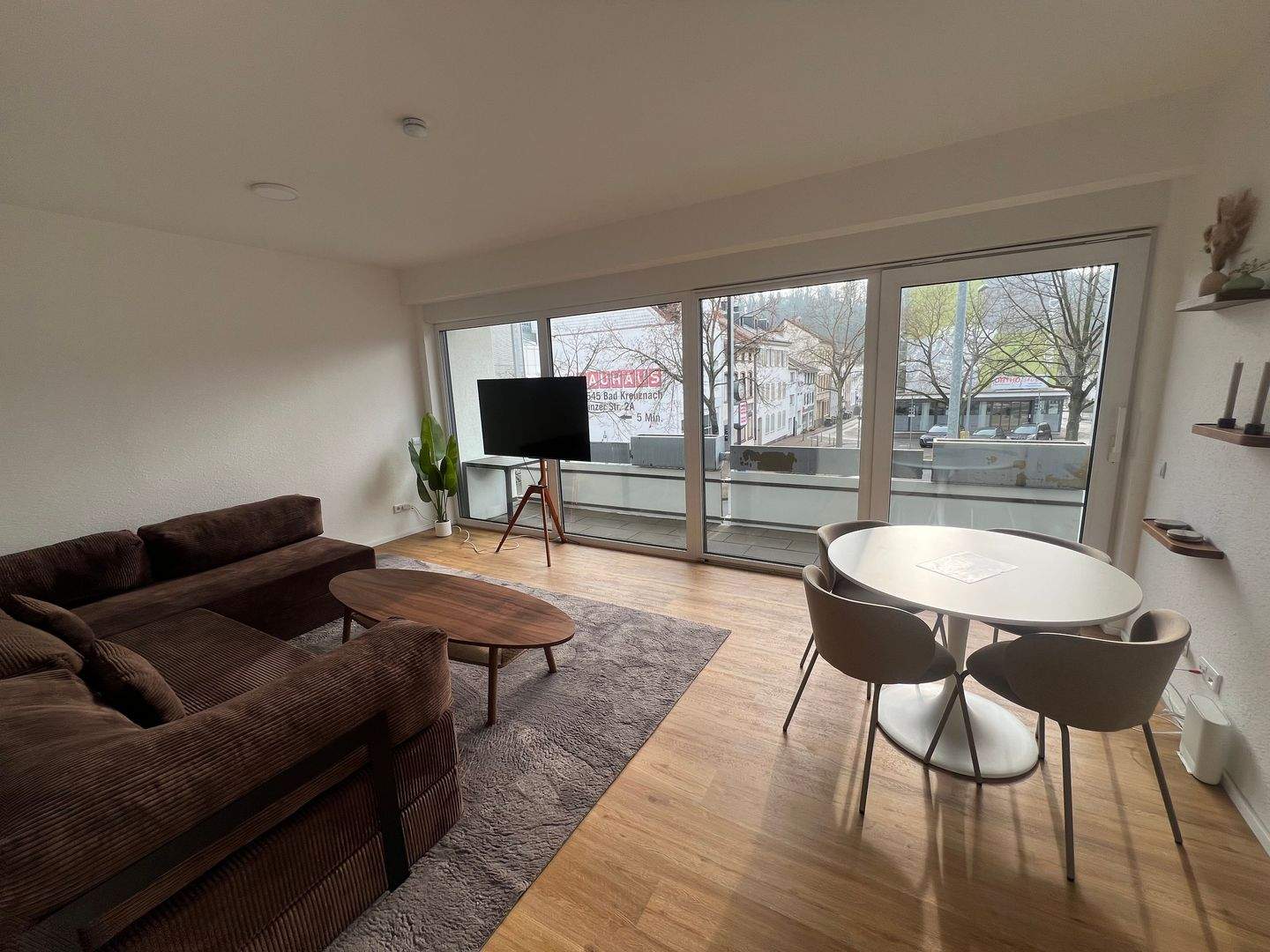 Top-Gelegenheit! Möbilierte 2 Zimmer Wohnung mit Balkon in Bad Kreuznach zu vermieten, 55545 Bad Kreuznach
