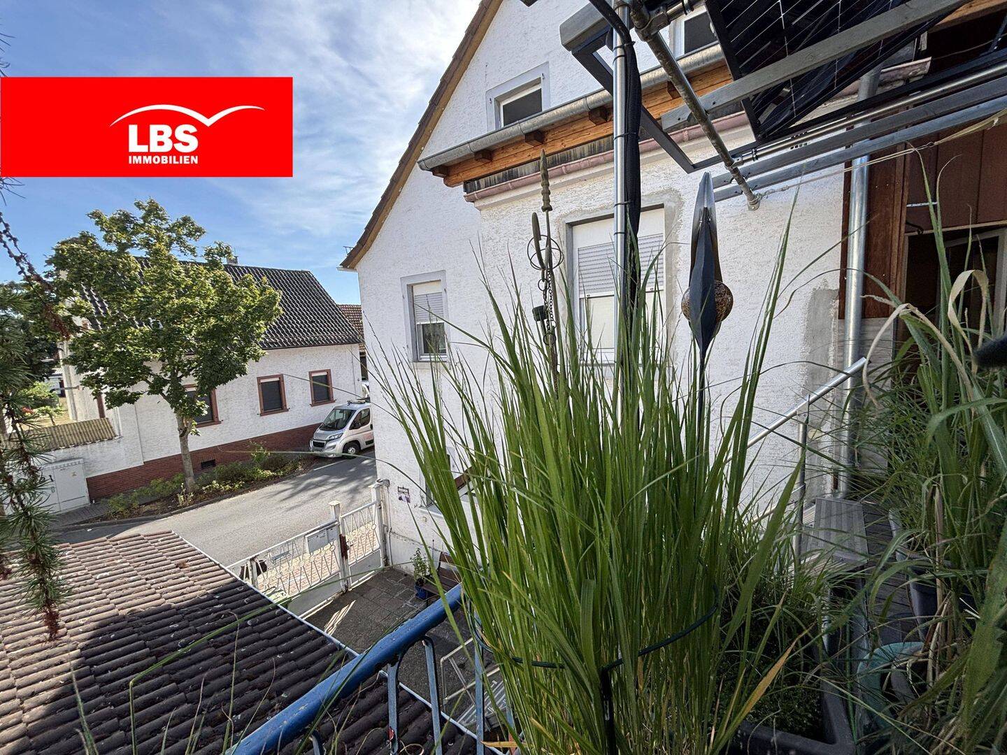 Bischofsheim : Sehr aufwändig innen saniertes Wohnhaus im TOP-ZUSTAND : einziehen und wohlfühlen !!, 63477 Maintal