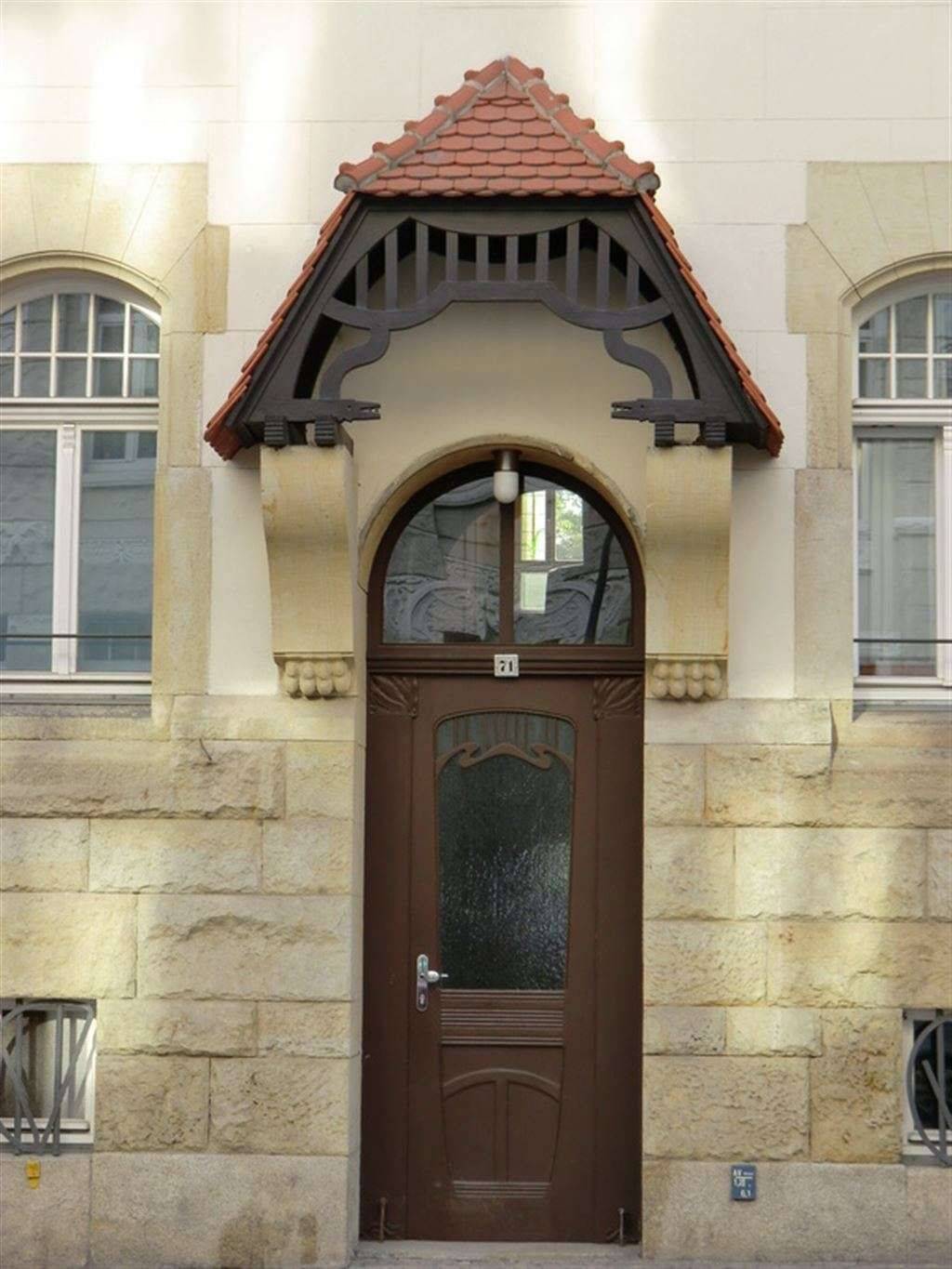 ***SCHÖNE 2 RAUMWOHNUNG ~ OFFENE KÜCHE MIT EINBAUKÜCHE ~ BALKON MIT TREPPE INS GRÜNE***, 4157 Leipzig (Gohlis-Mitte Gohlis-Nord Möckern)