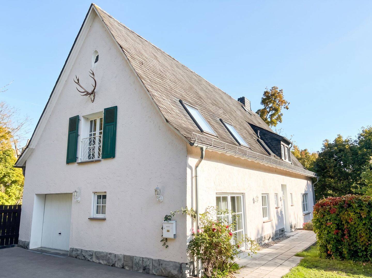 Großzügiges 8-Zimmer-Einfamilienhaus mit Lagegrundstück in Idstein-Stadt, 65510 Idstein