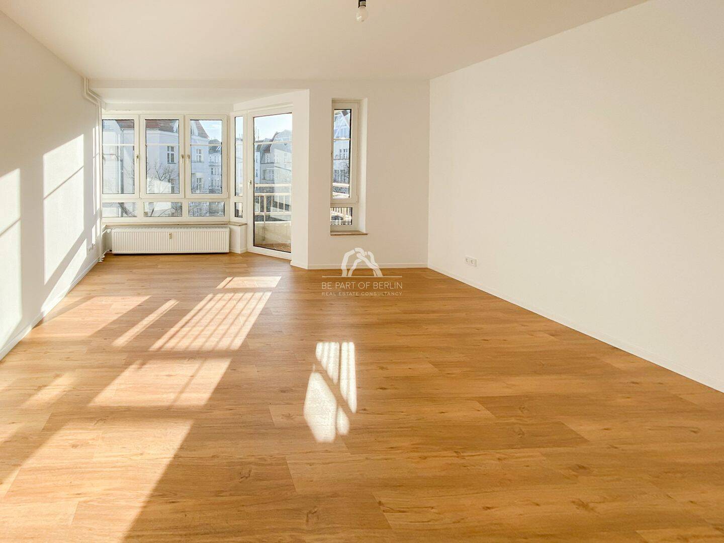 SANIERT | NAHE KURFÜRSTENDAMM | 5.OG | KLEINER BALKON | AUFZUG | 2 ZIMMER | PROVISIONSFREI |, 10629 Berlin (Charlottenburg-Wilmersdorf Charlottenburg)