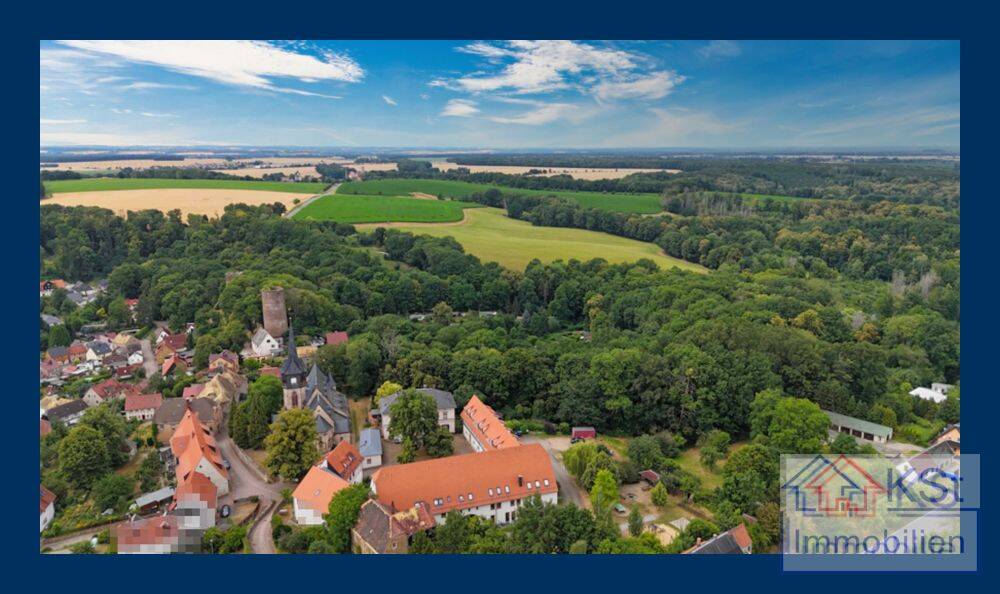 Einziehen, durchatmen und Raum für eigene Ideen: Gepflegtes Zuhause mit Baugrundstück Kohren-Sahlis, 4654 Frohburg