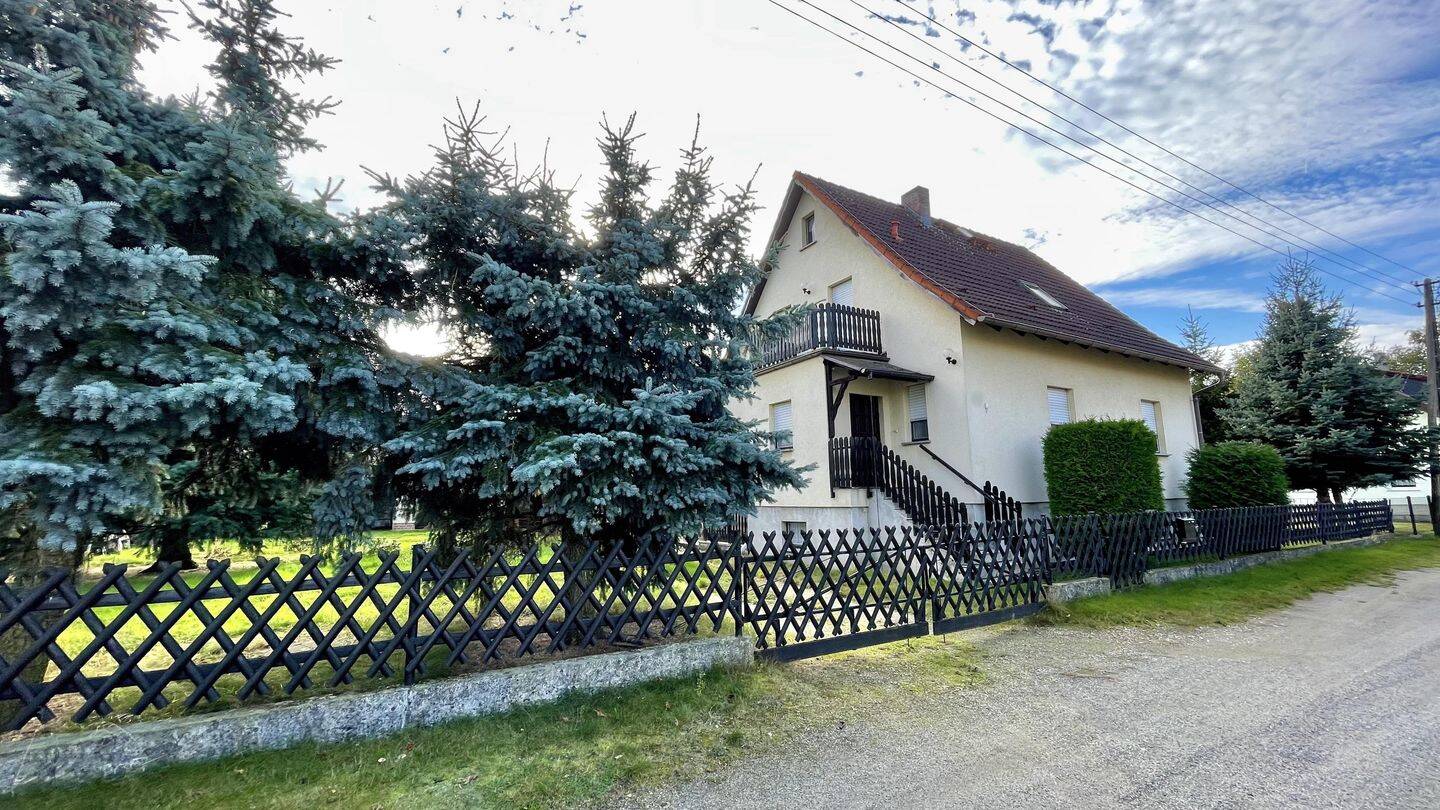 Ruhig gelegenes Einfamilienhaus, 1936 Schwepnitz