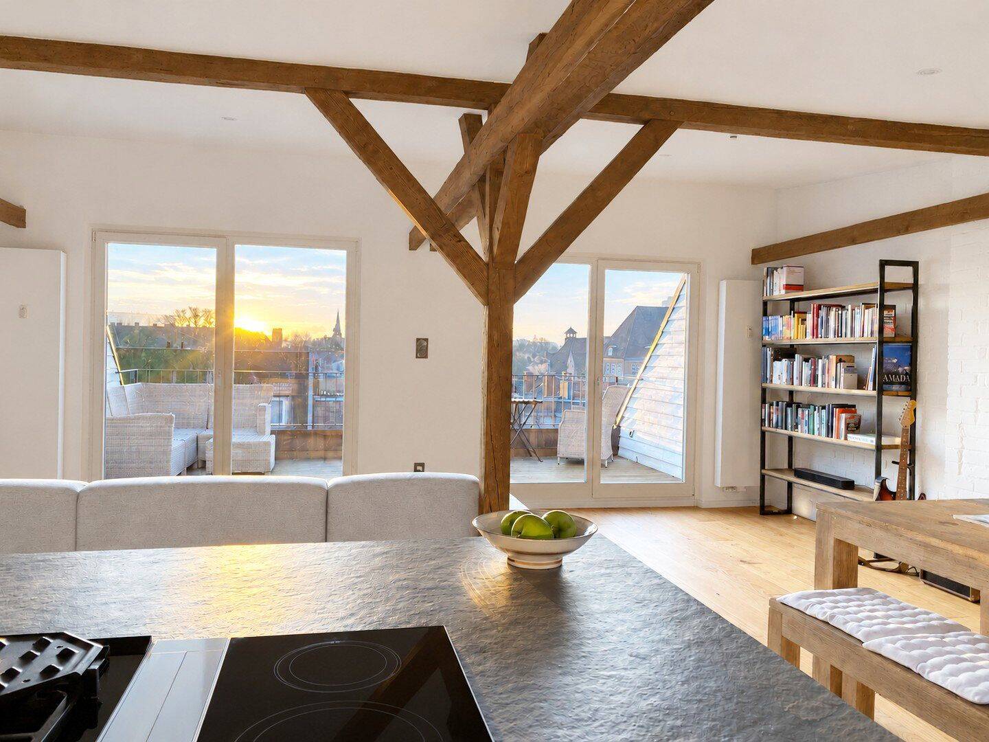 Wunderschönes modernes Dachgeschoss-Loft mit Stadtblick im Herzen des Generalsviertels, 20253 Hamburg (Hamburg-Nord)