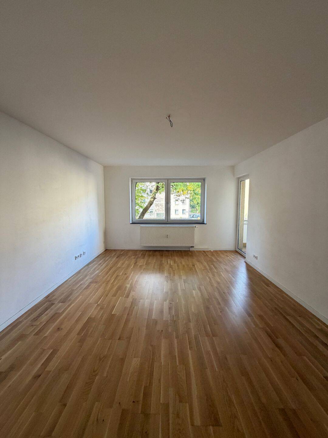 Moderne 3-Zimmer-Wohnung mit Balkon in St. Leonhard, 90439 Nürnberg (Großreuth bei Schweinau Schweinau Sankt Leonhard Sündersbühl)