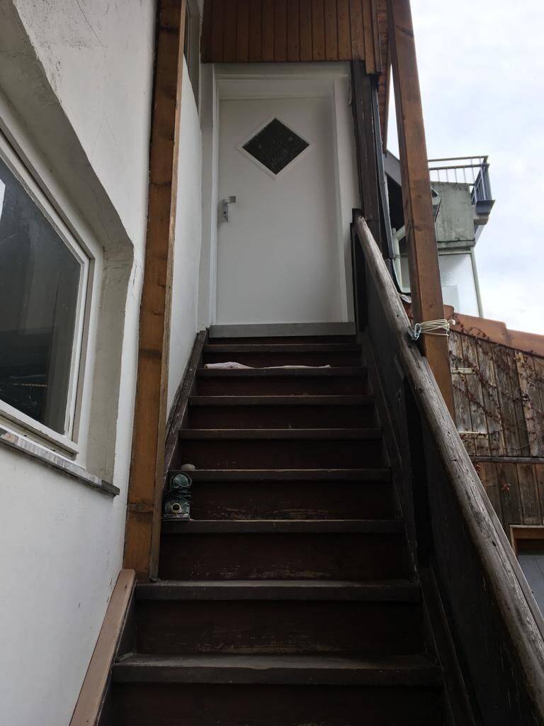 2 Zimmerwohnung in Rüppurr nahe der Alb, ca. 60 qm, ohne Balkon, kleine eingebaute Küche, 76199 Karlsruhe (Rüppurr Weiherfeld-Dammerstock)