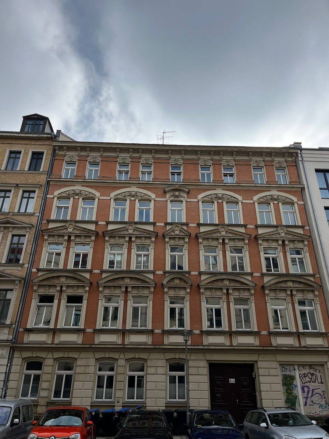 helle und moderne Dachgeschosswohnung I 2 Zimmer I Durchgangszimmer I Abstellraum, 4275 Leipzig (Marienbrunn Südvorstadt)