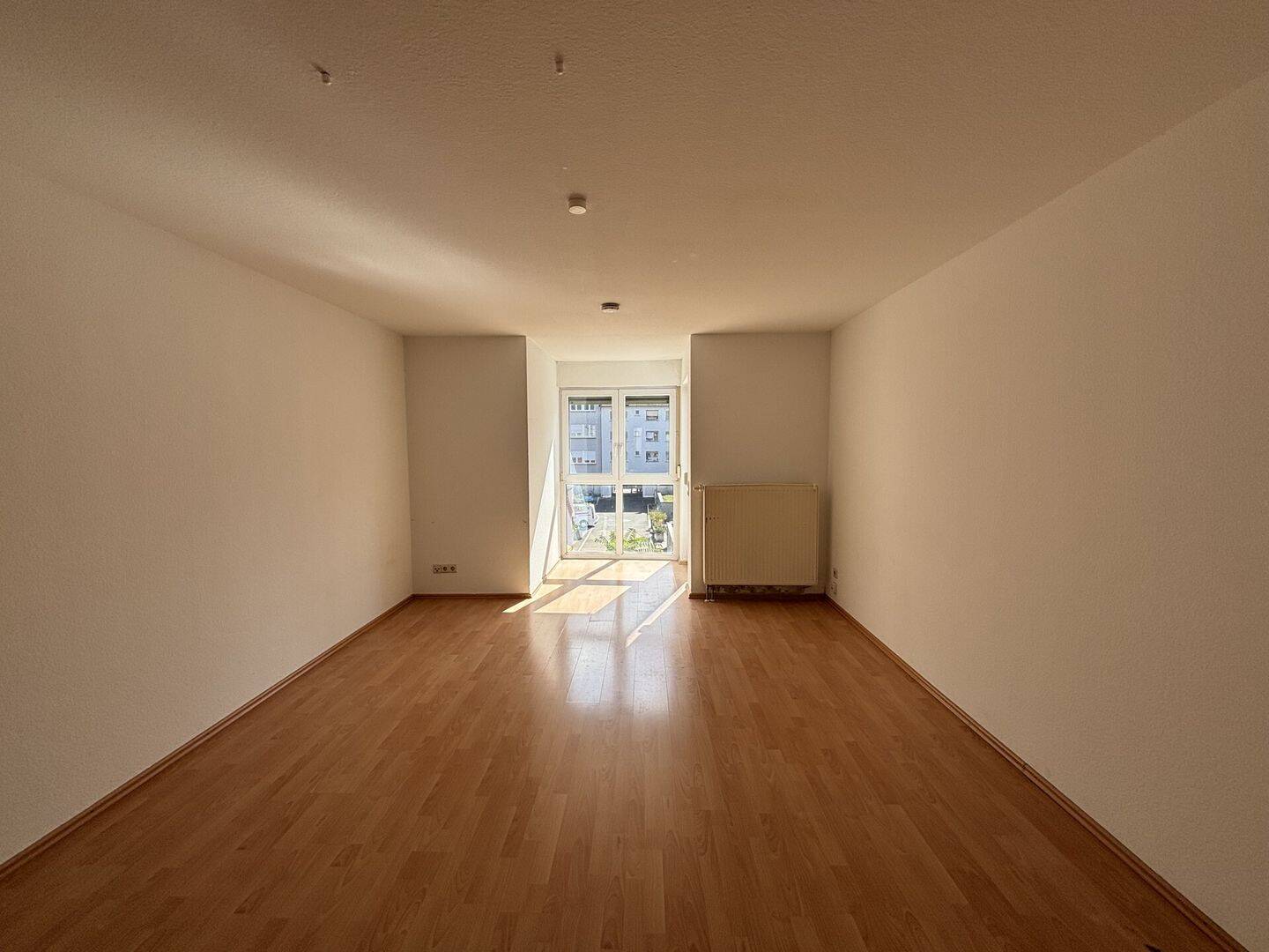Sofort bezugsfreies 1-Zimmer-Apartment mit Balkon und TG-Stellplatz in fußläufiger Nähe zum Zentrum, 69115 Heidelberg (Bahnstadt Bergheim Pfaffengrund Weststadt)