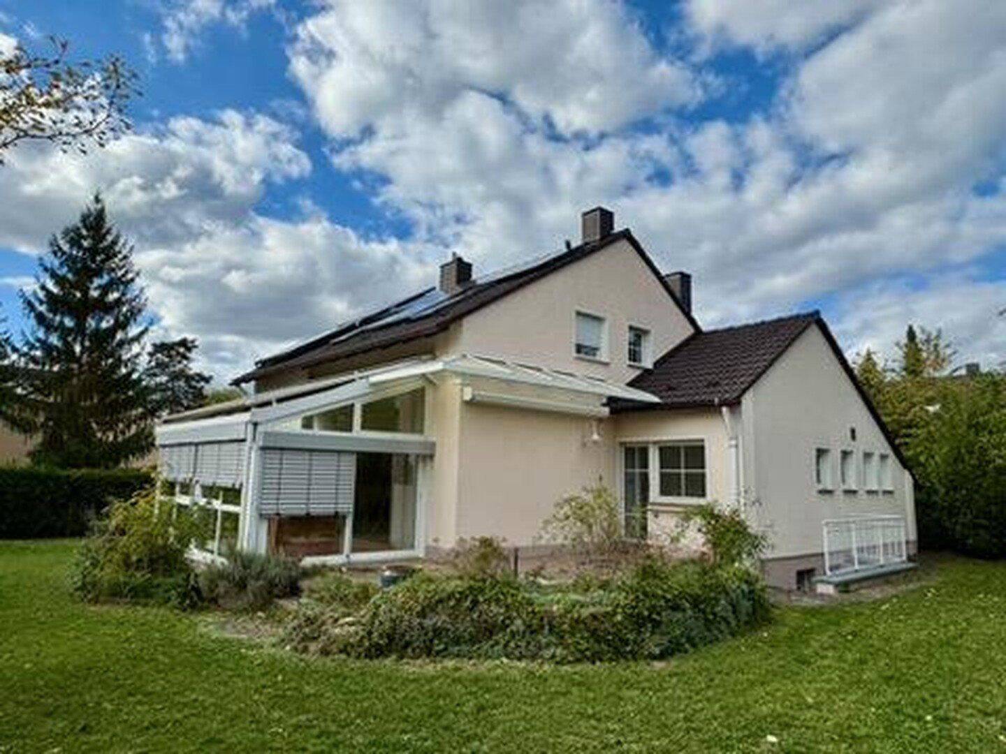 Traumhaftes Einfamilienhaus in Grossschwarzenlohe, 90530 Wendelstein