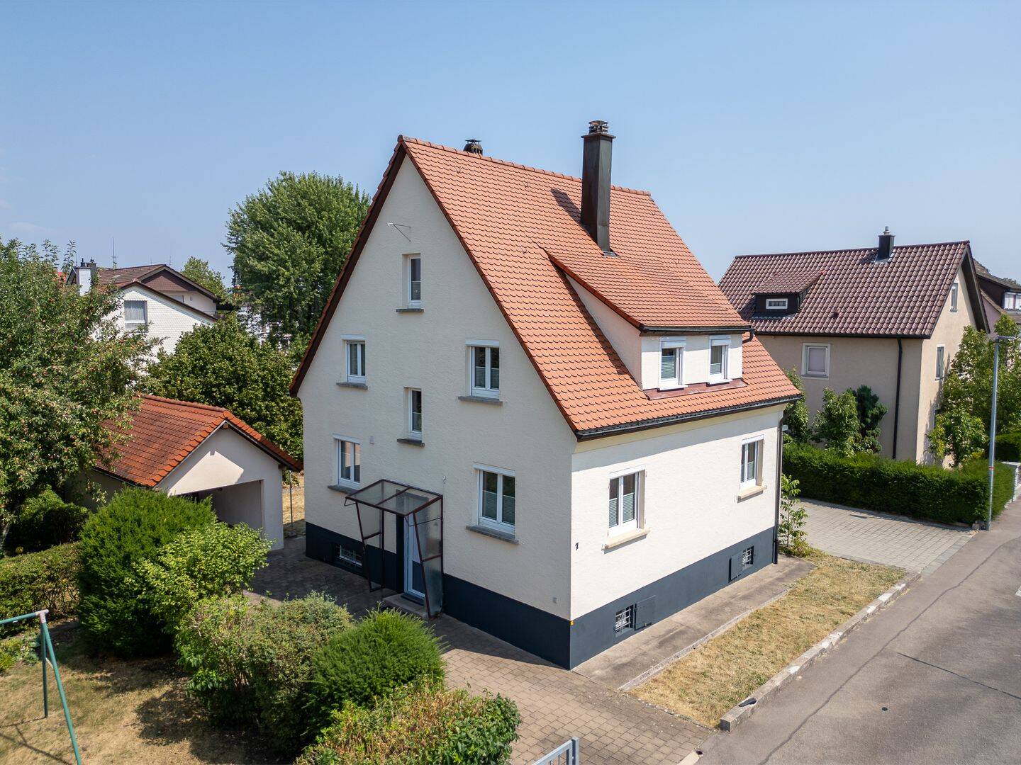 Familienleben mit viel Raum bis unters Dach, 78647 Trossingen