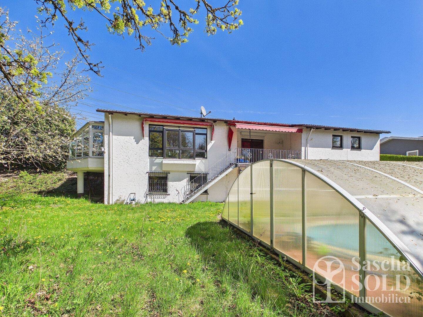 Großzügiges Anwesen in Sackgassenlage – Pool, Sauna, Wintergarten, Balkon & Doppelgarage, 66583 Spiesen-Elversberg