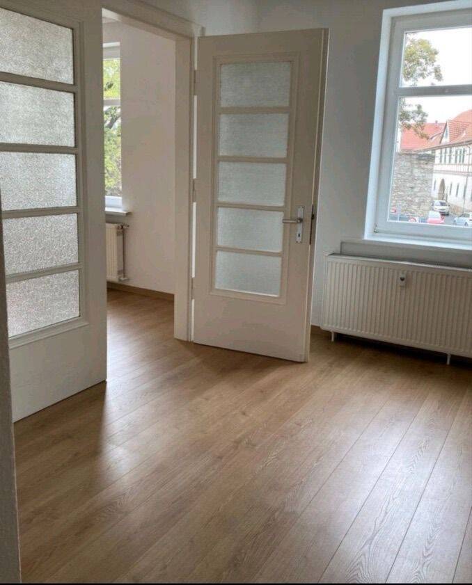 Wohnen mit Stil – Charmante 3-Raumwohnung mit Flügeltüren und hochwertiger Ausstattung, 99974 Mühlhausen/Thüringen