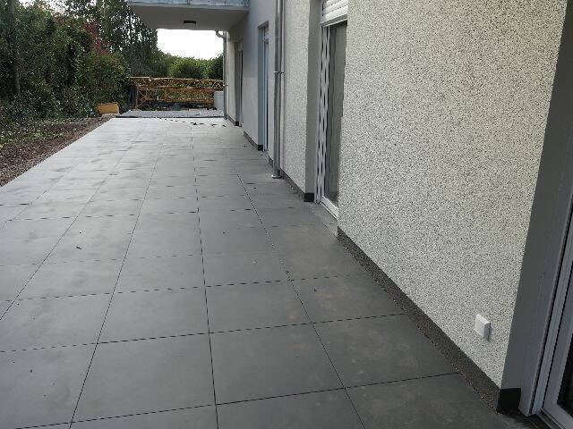 Erstbezug jetzt! Helle Erdgeschoss-2-Zi.-Whg. mit mgl. EBK, Gäste-WC, Garten und Terrasse!, 31683 Obernkirchen