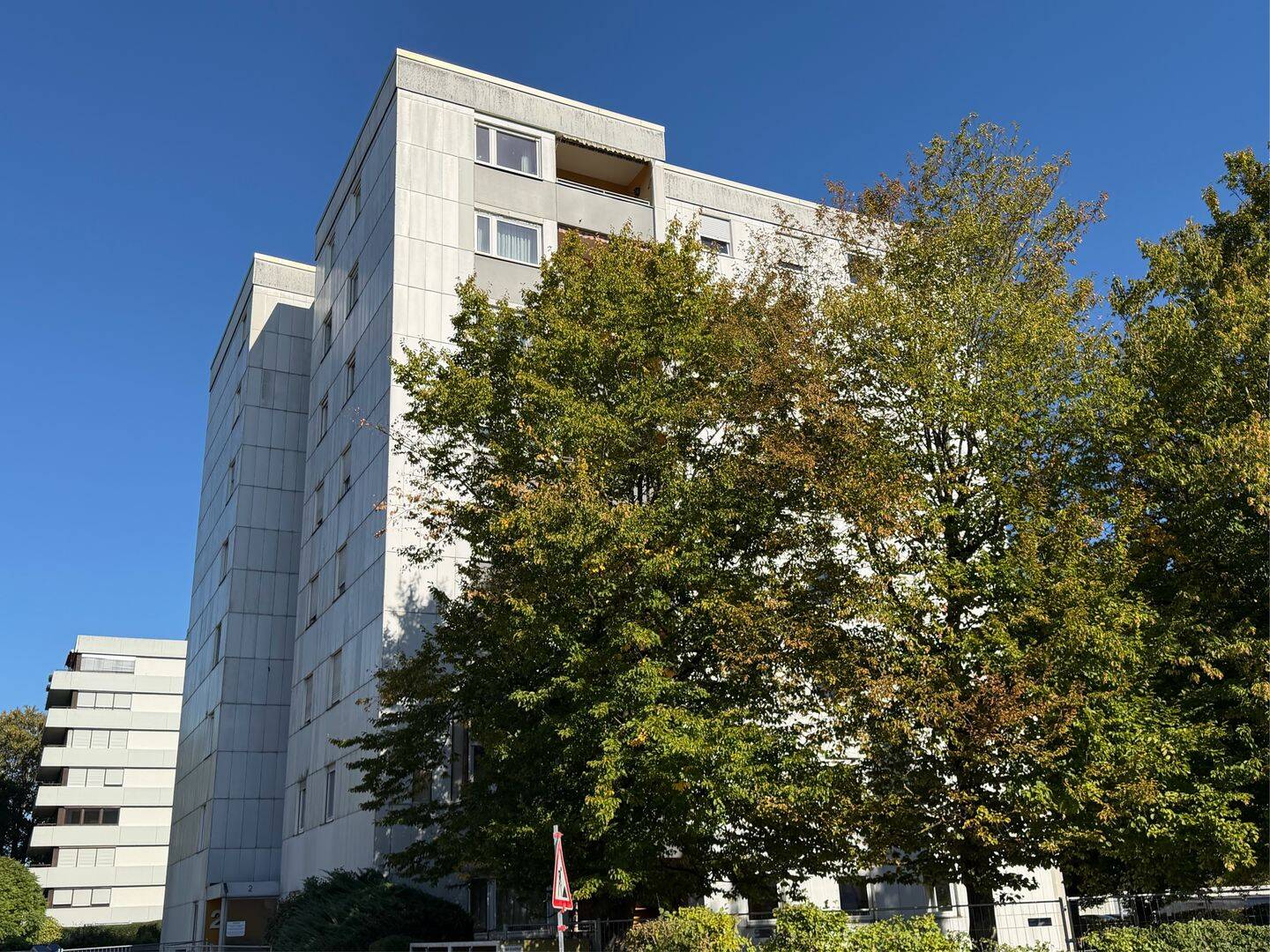 Ideal für Singles: Ruhige und sonnige 2-Zimmer-Wohnung mit Balkon in Pfuhl, 89233 Neu-Ulm