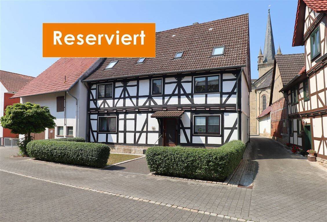 Guter Zustand und viel Platz: Fachwerkhaus mit Garage, 37290 Meißner