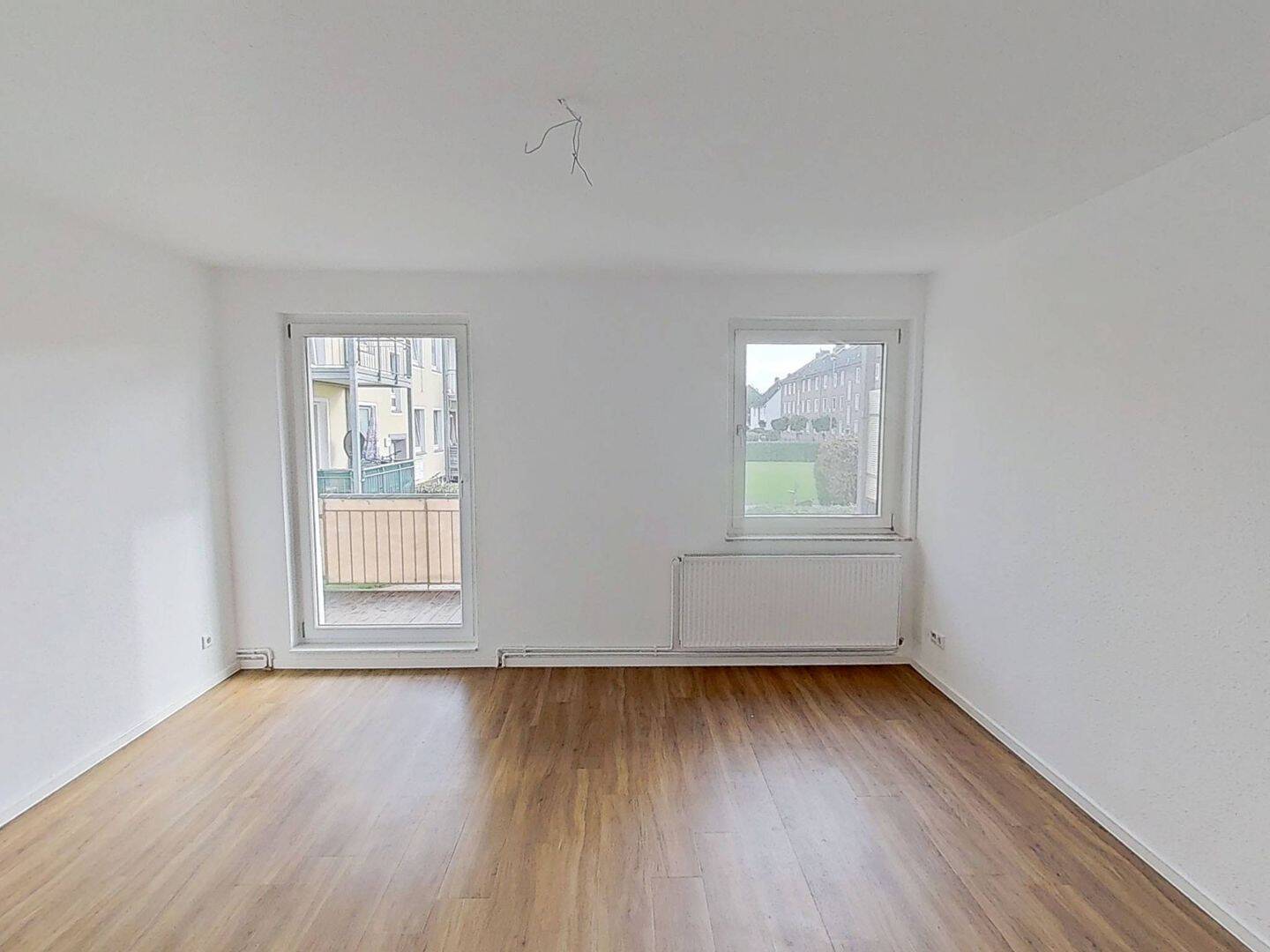Einziehen&wohlfühlen: Große 3-Zi.-Whg. mit. BALKON in Dankersen, 32423 Minden