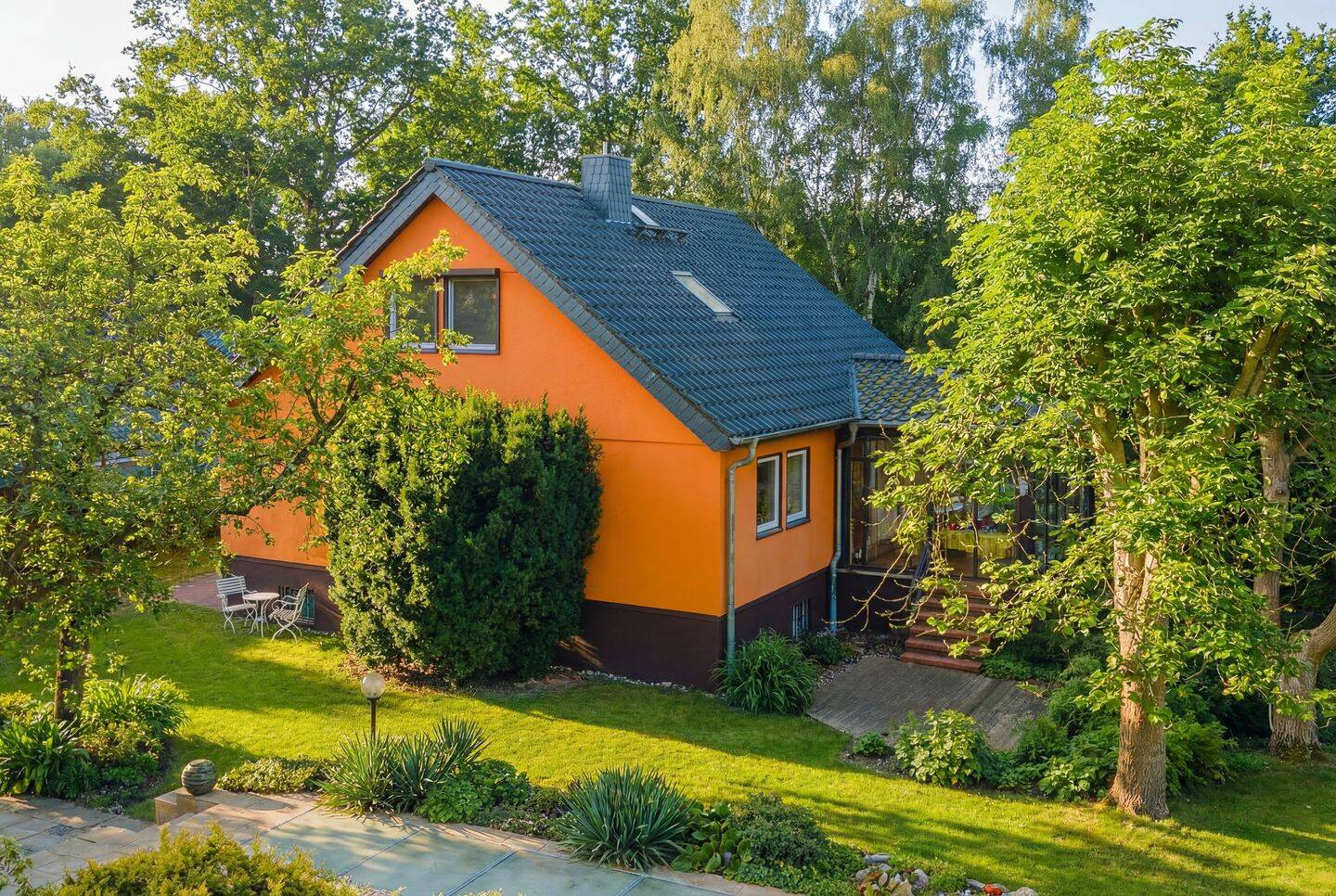 Einfamilienhaus mit Keller, Wintergarten, Sauna, Tiefgarage in Beeskow – Am Wald & nahe der Spree!, 15848 Beeskow