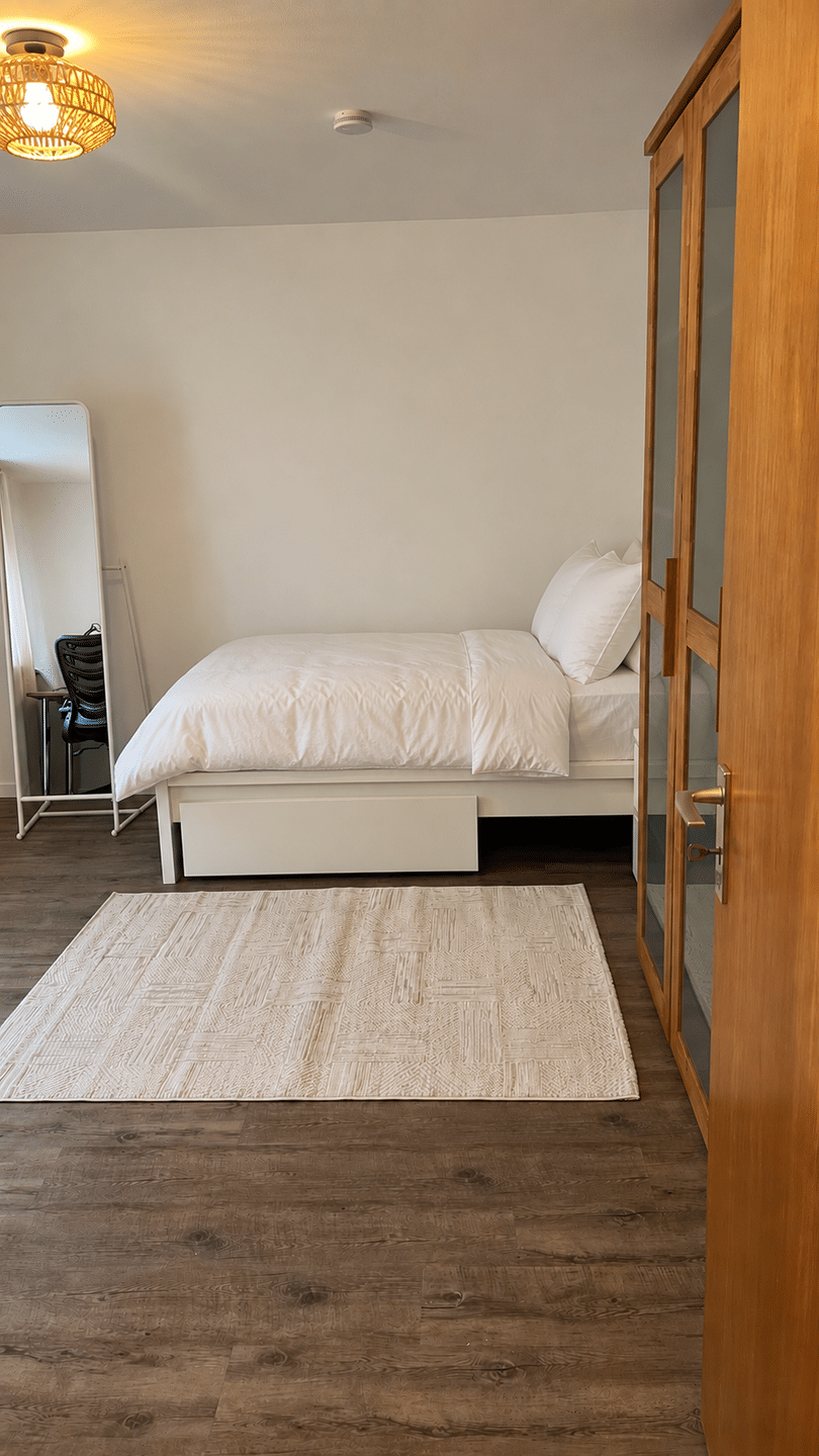Wohnen auf Zeit: Zwei möblierte WG-Zimmer in Würzburg nahe der Uniklinik – 650 € all-inclusive, 97078 Würzburg (Grombühl Lindleinsmühle Versbach)