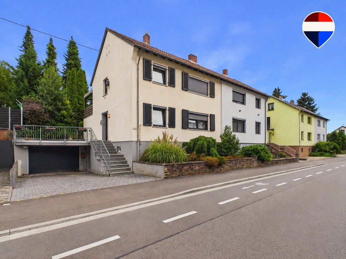 Viel Platz zum Wohlfühlen – Doppelhaushälfte mit Garage und Garten, 66663 Merzig
