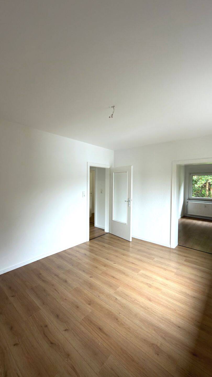 Renovierte Dachgeschosswohnung im Landemerter Weg zu vermieten, 58840 Plettenberg