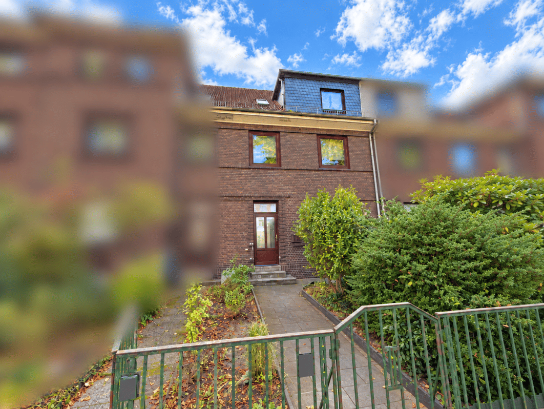 Charmantes Reihenmittelhaus mit viel Platz und vielseitigem Nutzungspotenzial in Bremen Gröpelingen, 28237 Bremen