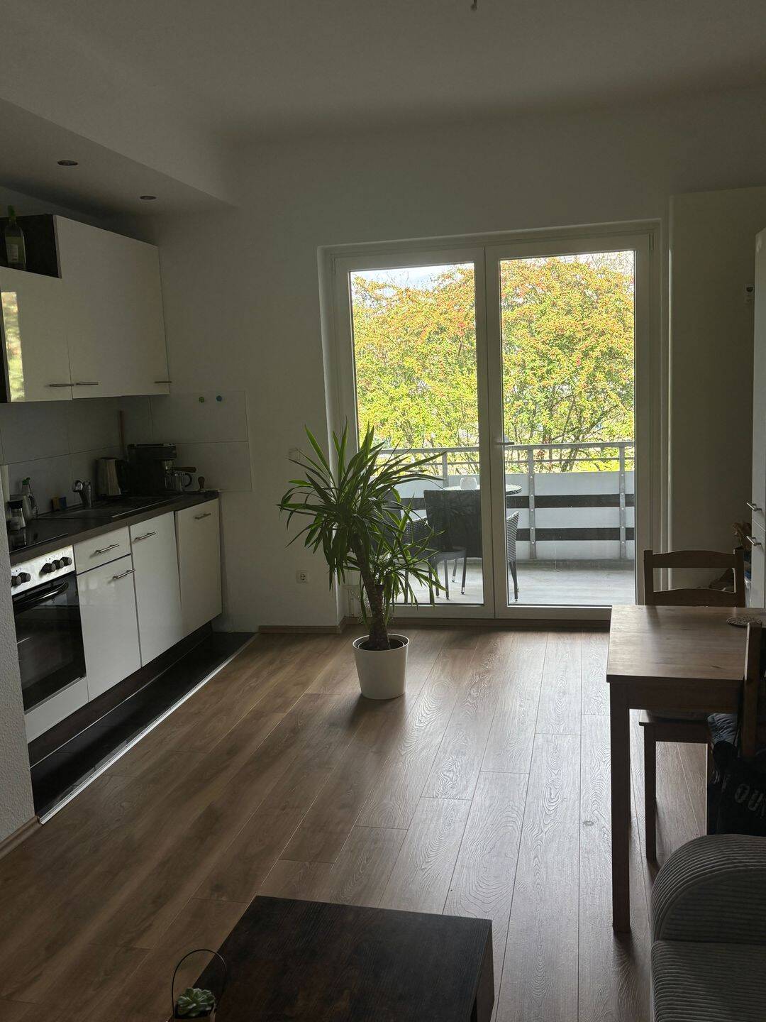 Helle 2-Zimmer-Wohnung mit Balkon im Essener Südviertel ab 01.12., 45128 Essen (Südostviertel Südviertel)