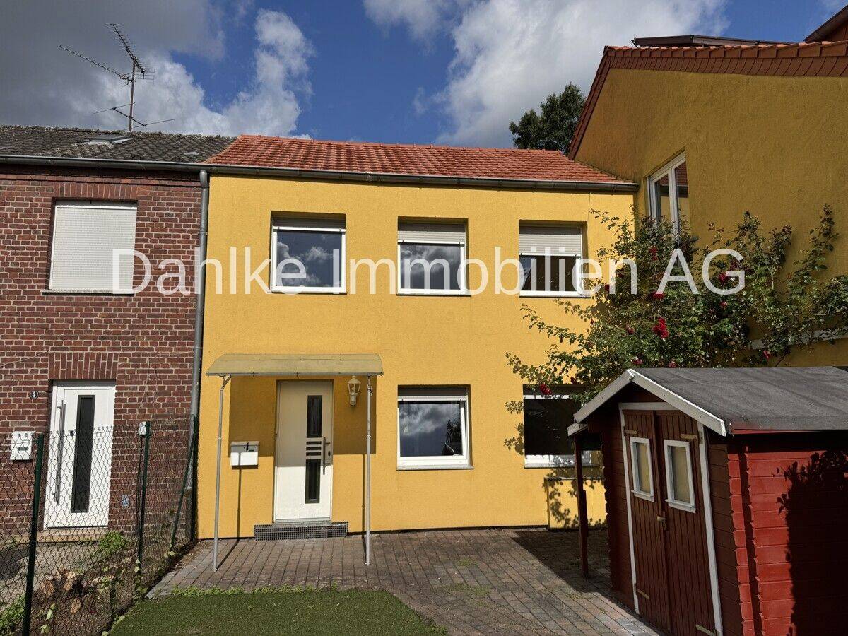 Gepflegtes Reihenhaus mit Wintergarten und Garten in Ortsrandlage von Hückelhoven-Hilfarth, 41836 Hückelhoven
